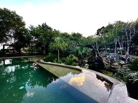 Villa Cozy Getaway Shared Pool & Cenote Access Playa del Carmen 0*,  México